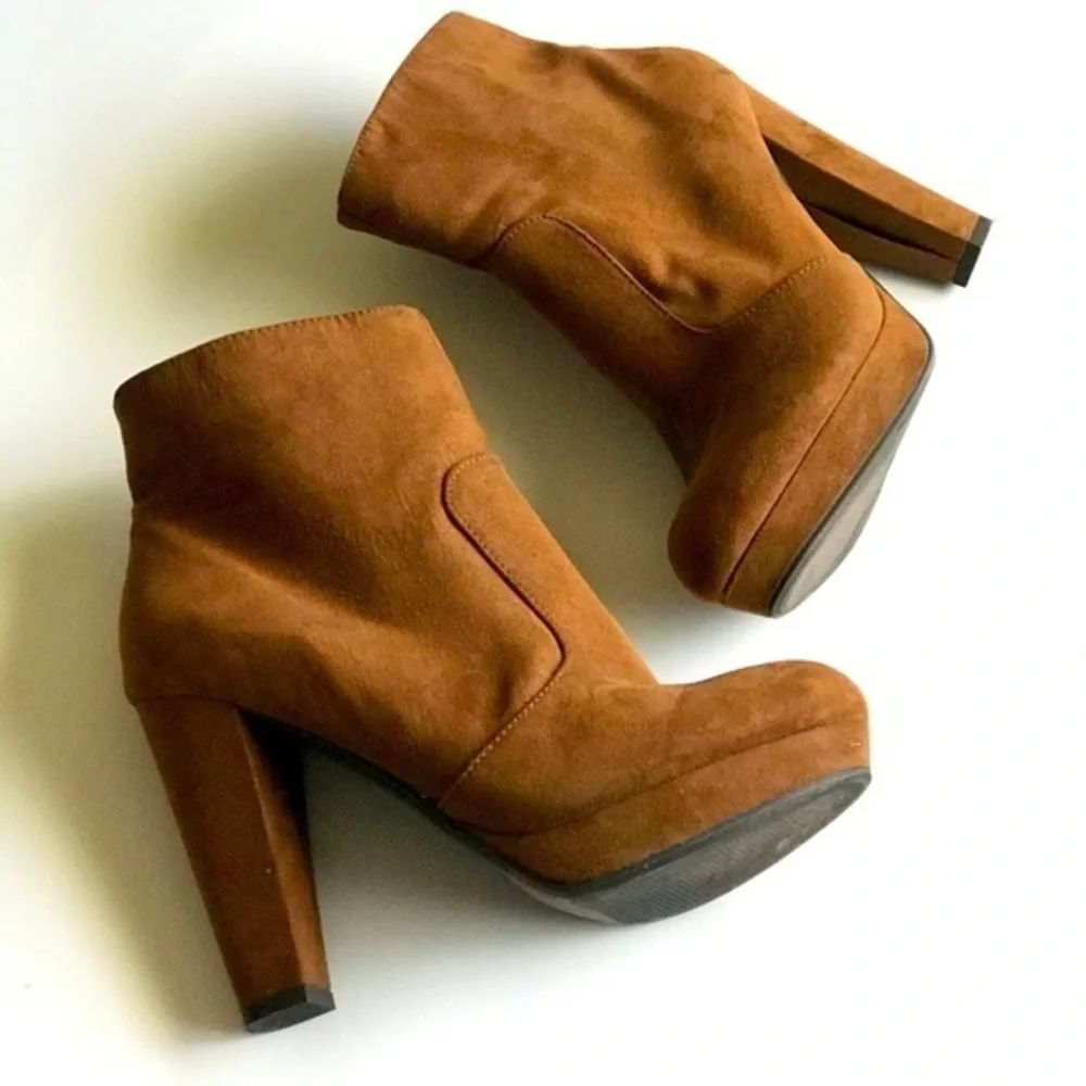 Mossimo Supply Co Brown Platform Ankle Boots size‎ 7.5